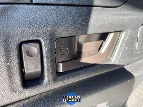 Used 2021 Subaru Outback Limited image 47