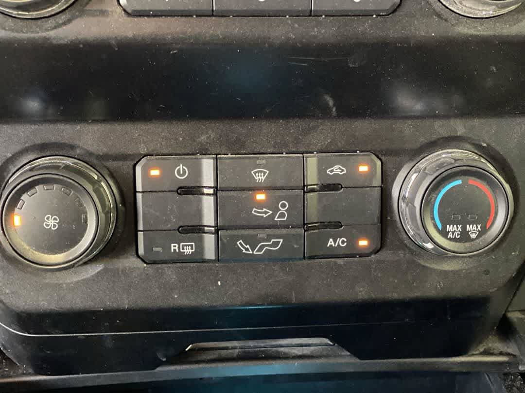 Used 2019 Ford F150 XLT w/ Heavy-Duty Payload Package AWD/4WD image 20
