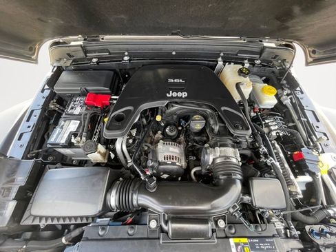 Used 2019 Jeep Wrangler Unlimited Rubicon image 26