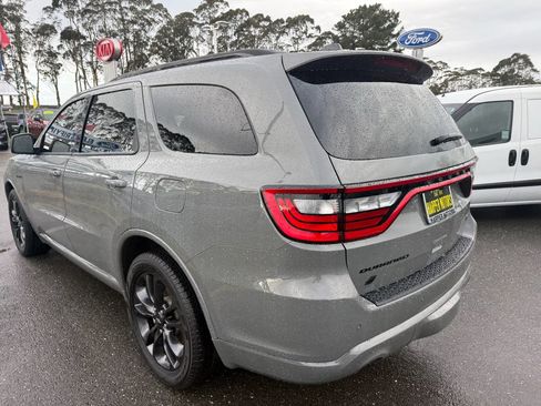 Used 2024 Dodge Durango R/T w/ Blacktop Package image 10