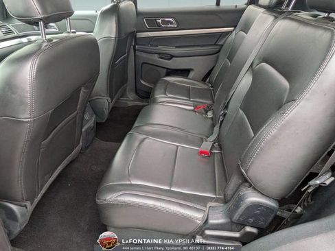 Used 2019 Ford Explorer XLT w/ Equipment Group 202A FWD image 26