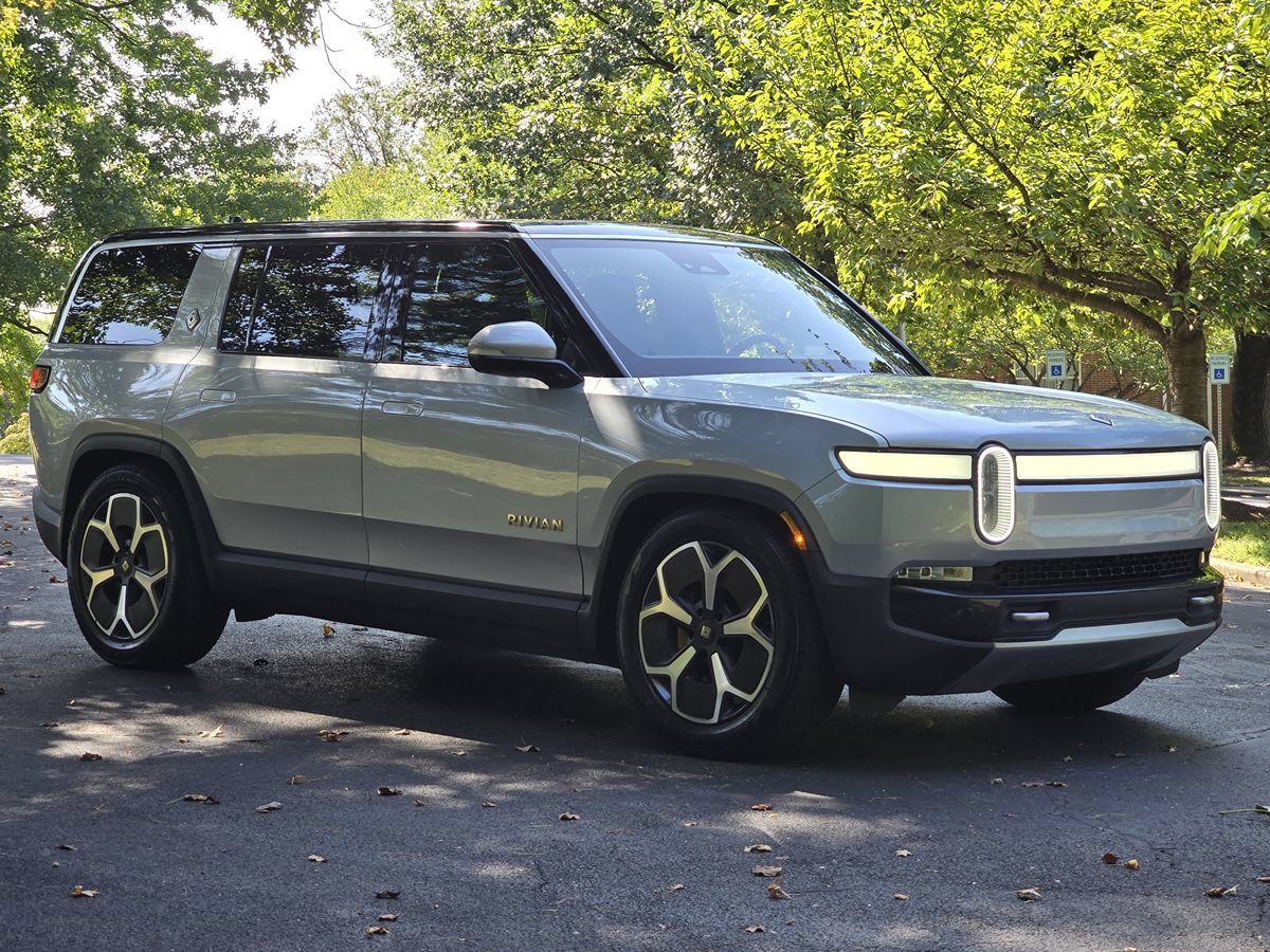Used 2023 Rivian R1S Adventure Quad AWD/4WD image 8