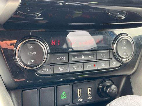 Used 2025 Mitsubishi Eclipse Cross SE image 8