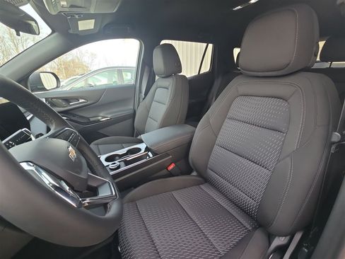 New 2026 Chevrolet Equinox LT AWD/4WD image 19