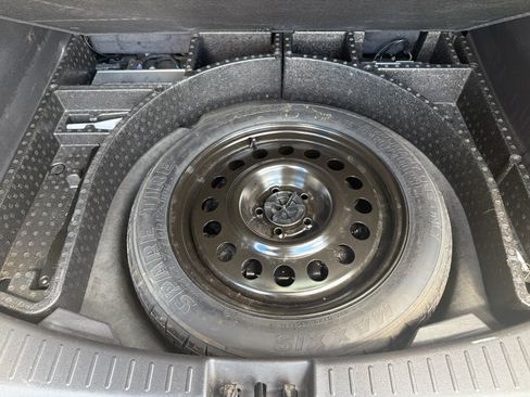 Used 2018 Ford Escape Titanium FWD image 29