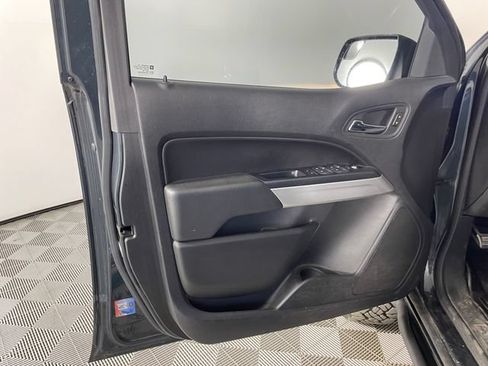 Used 2018 Chevrolet Colorado ZR2 w/ ZR2 Dusk Special Edition AWD/4WD image 11
