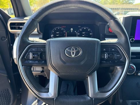 Used 2024 Toyota Tacoma TRD Off-Road AWD/4WD image 21