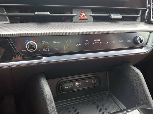 Certified 2023 Kia Sportage SX AWD/4WD image 16