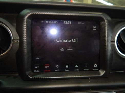 Used 2023 Jeep Wrangler Unlimited Sahara w/ Cold Weather Group image 29