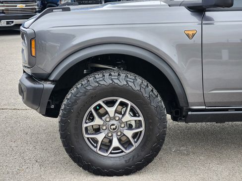 Used 2023 Ford Bronco Badlands AWD/4WD image 25