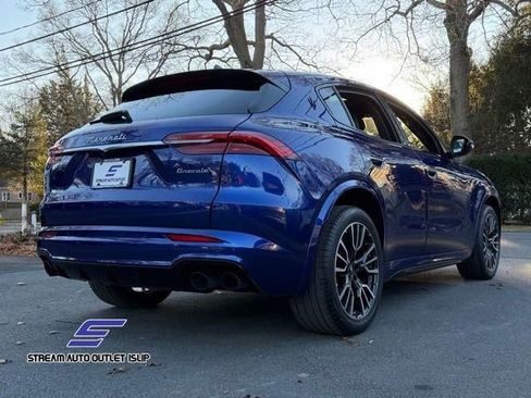 Used 2023 Maserati Grecale Modena image 11