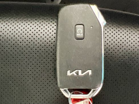 Used 2022 Kia Telluride S image 36