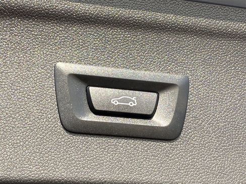 Used 2025 BMW iX xDrive50 image 13