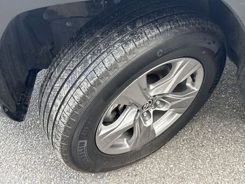 Used 2025 Toyota RAV4 XLE image 10