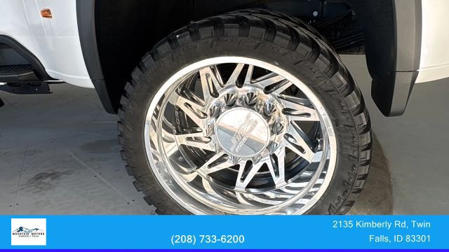 Used 2025 Chevrolet Silverado 3500 High Country w/ Technology Package AWD/4WD image 14