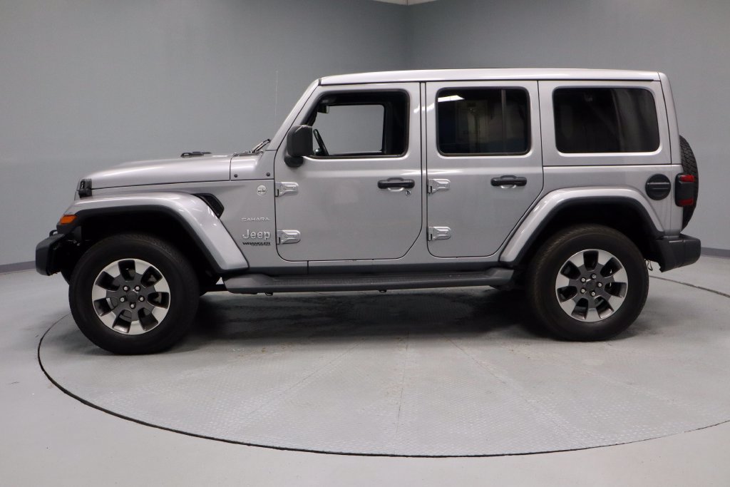 Used 2020 Jeep Wrangler Unlimited Sahara AWD/4WD image 9