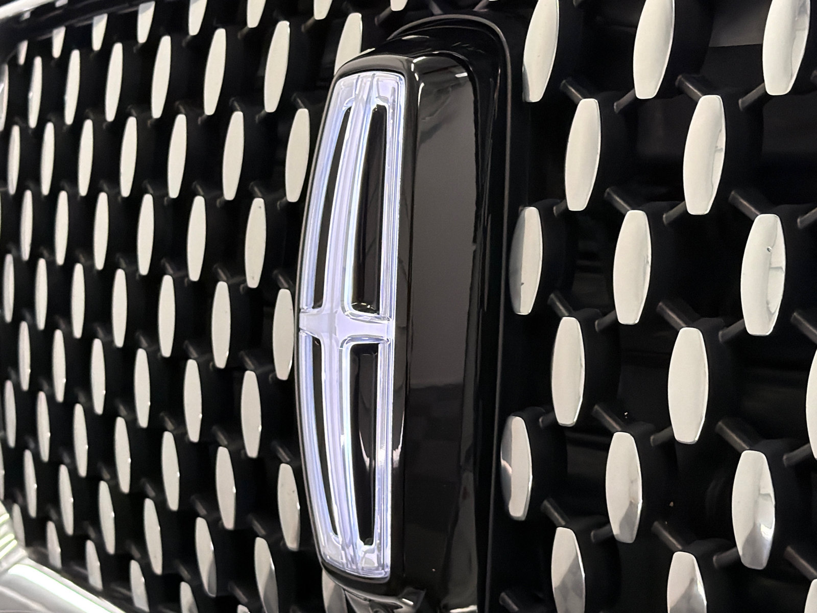 Used 2023 Lincoln Navigator Black Label AWD/4WD image 17