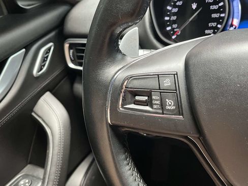 Used 2017 Maserati Levante S AWD/4WD image 12