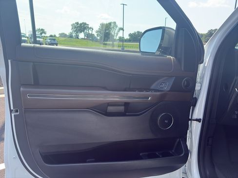 Used 2020 Ford Expedition King Ranch AWD/4WD image 9