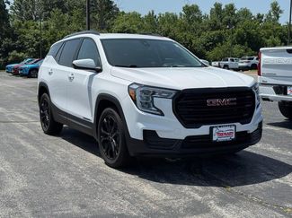 Used 2022 GMC Terrain SLE w/ Driver Convenience Package FWD video 2