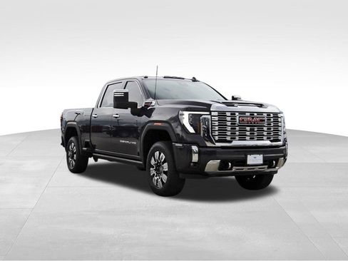 Used 2024 GMC Sierra 2500 Denali w/ Denali Reserve Package AWD/4WD image 1