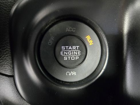 Used 2021 Jeep Gladiator Mojave AWD/4WD image 21
