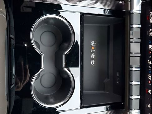 New 2026 GMC Yukon Elevation w/ Elevation Premium Package image 43