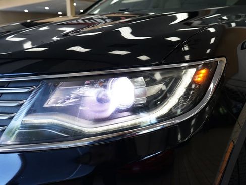 Used 2017 Lincoln MKX Reserve w/ Driver Assistance Package AWD/4WD image 23