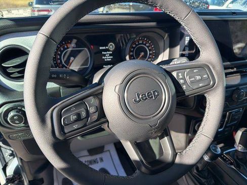 New 2026 Jeep Gladiator Willys AWD/4WD image 14