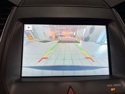 Used 2017 Ford Taurus SEL w/ Equipment Group 201A image 23