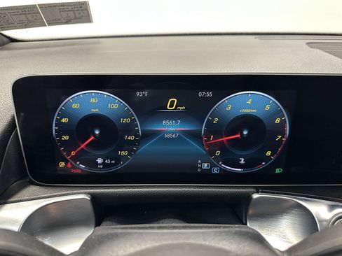 Used 2021 Mercedes-Benz GLB 250 4MATIC image 20