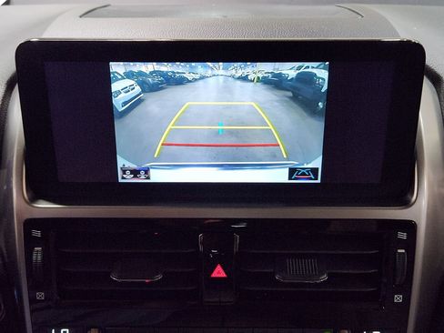 Used 2023 Lexus GX 460 Premium w/ Premium Package image 37