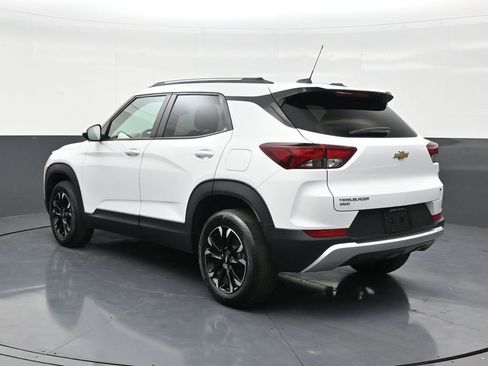 Used 2023 Chevrolet TrailBlazer LT w/ Convenience Package image 3