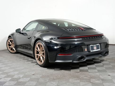 Certified 2025 Porsche 911 Carrera RWD image 3