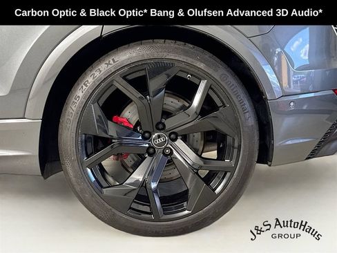 Used 2021 Audi RS Q8 w/ Carbon Optic Package AWD/4WD image 40