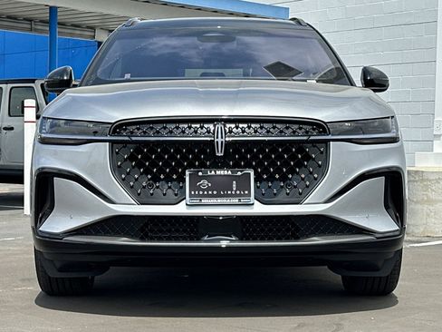 New 2024 Lincoln Nautilus Reserve w/ Equipment Group 202A image 5