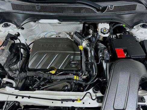 Used 2025 Buick Envista Preferred image 30