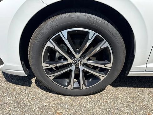 Used 2026 Volkswagen Jetta Sport FWD image 18