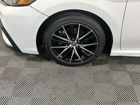 Certified 2023 Toyota Camry SE w/ Convenience Package FWD image 11