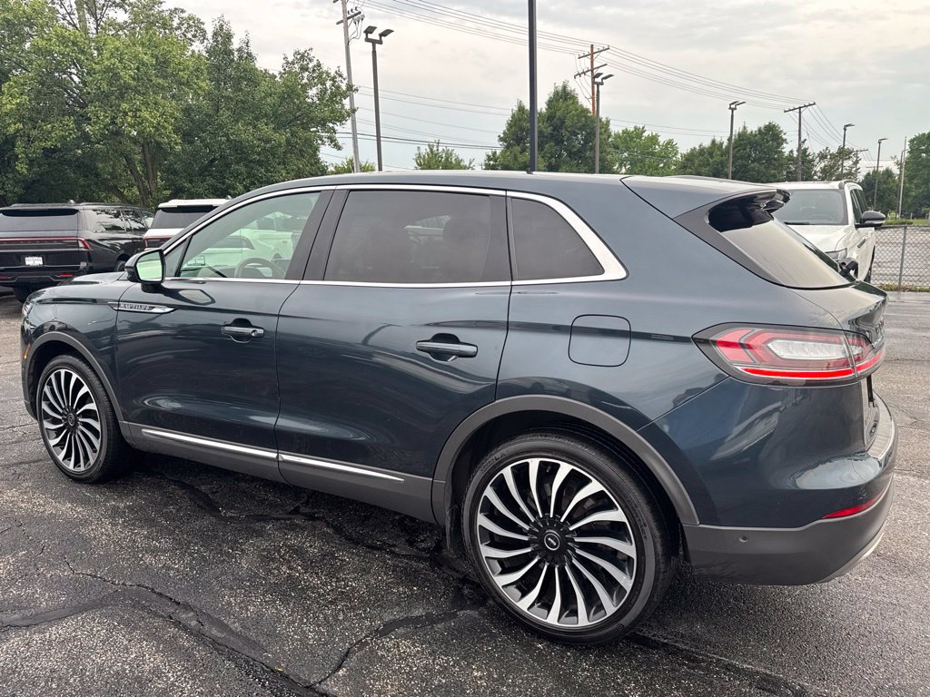 Used 2023 Lincoln Nautilus Black Label w/ Class II Trailer Tow Package AWD/4WD image 5