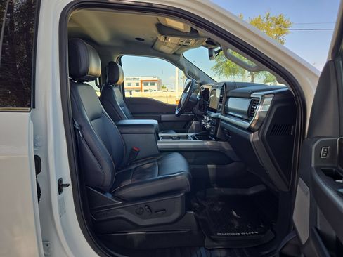 Used 2025 Ford F350 Lariat w/ Lariat Ultimate Package AWD/4WD image 24