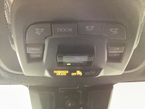 Used 2023 Toyota Corolla XSE FWD image 22