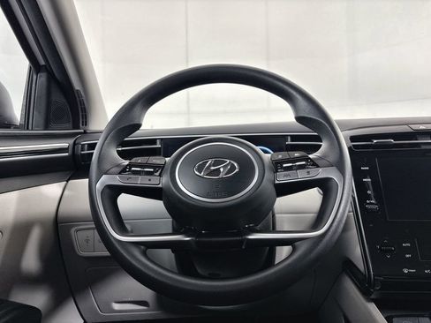 Used 2024 Hyundai Tucson SEL FWD image 11