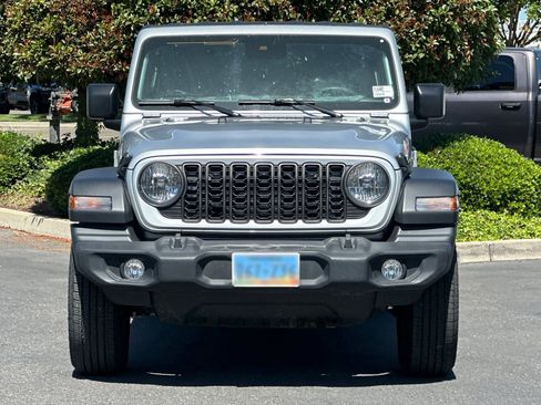Used 2024 Jeep Wrangler Sport S image 2