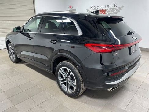 Used 2025 Audi Q5 Premium w/ Convenience Package image 6