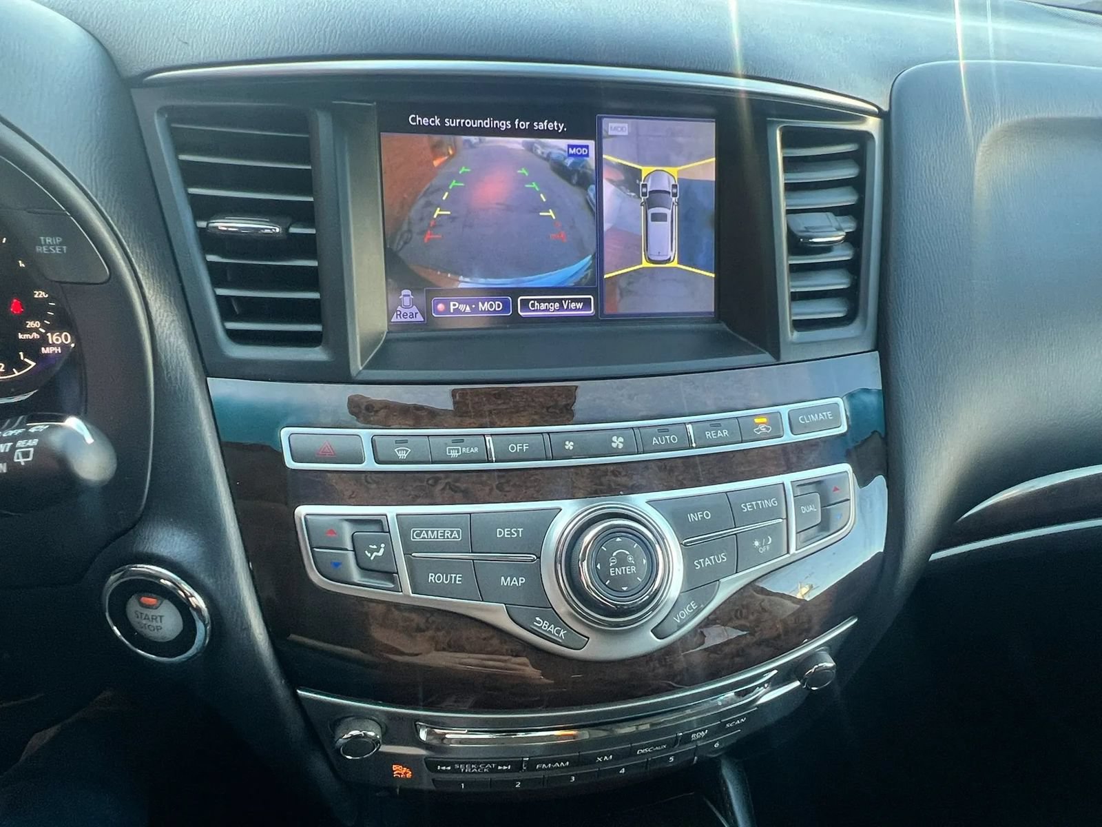 Used 2014 INFINITI QX60 Luxe w/ Deluxe Touring Package AWD/4WD image 22