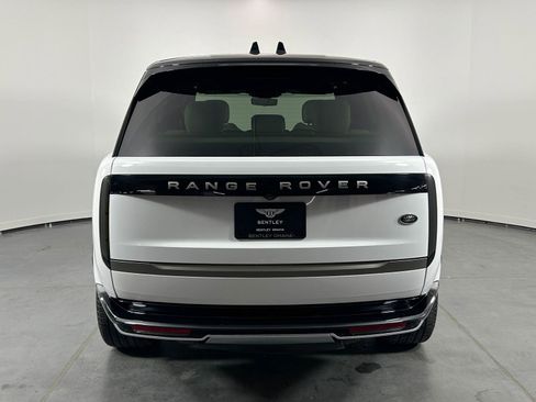 Used 2023 Land Rover Range Rover SE image 6