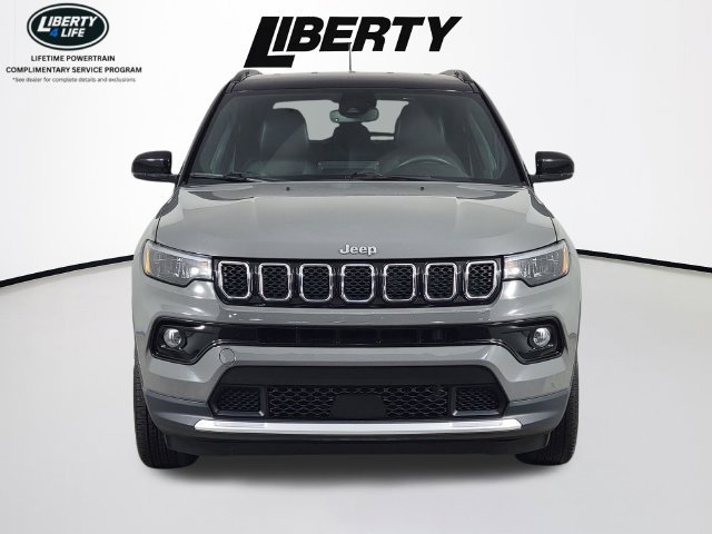Used 2024 Jeep Compass Limited AWD/4WD image 9