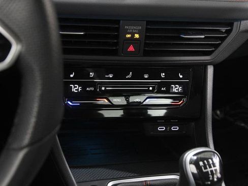 Used 2025 Volkswagen Jetta GLI Autobahn image 13