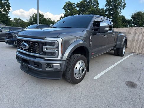 Used 2025 Ford F450 Platinum w/ Platinum Plus Package AWD/4WD image 1